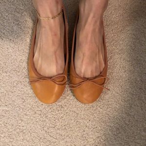 Tan flats